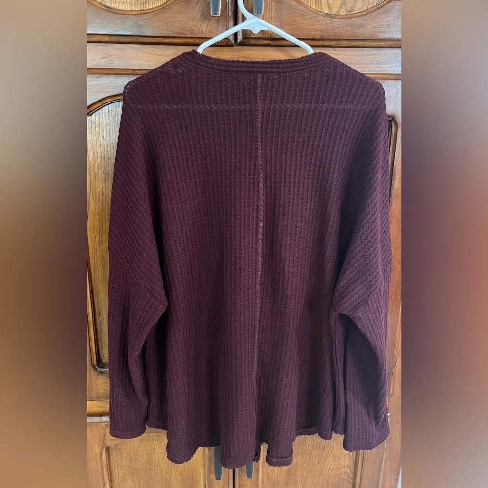Indigo Thread Burgundy Long Sleeve Button Down Cardigan Sweater! Size 1X.